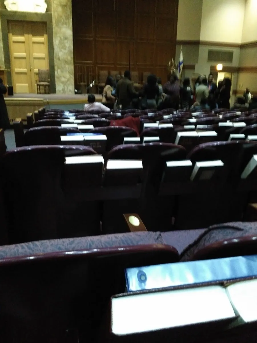 Tifereth Israel Congregation — foto 10