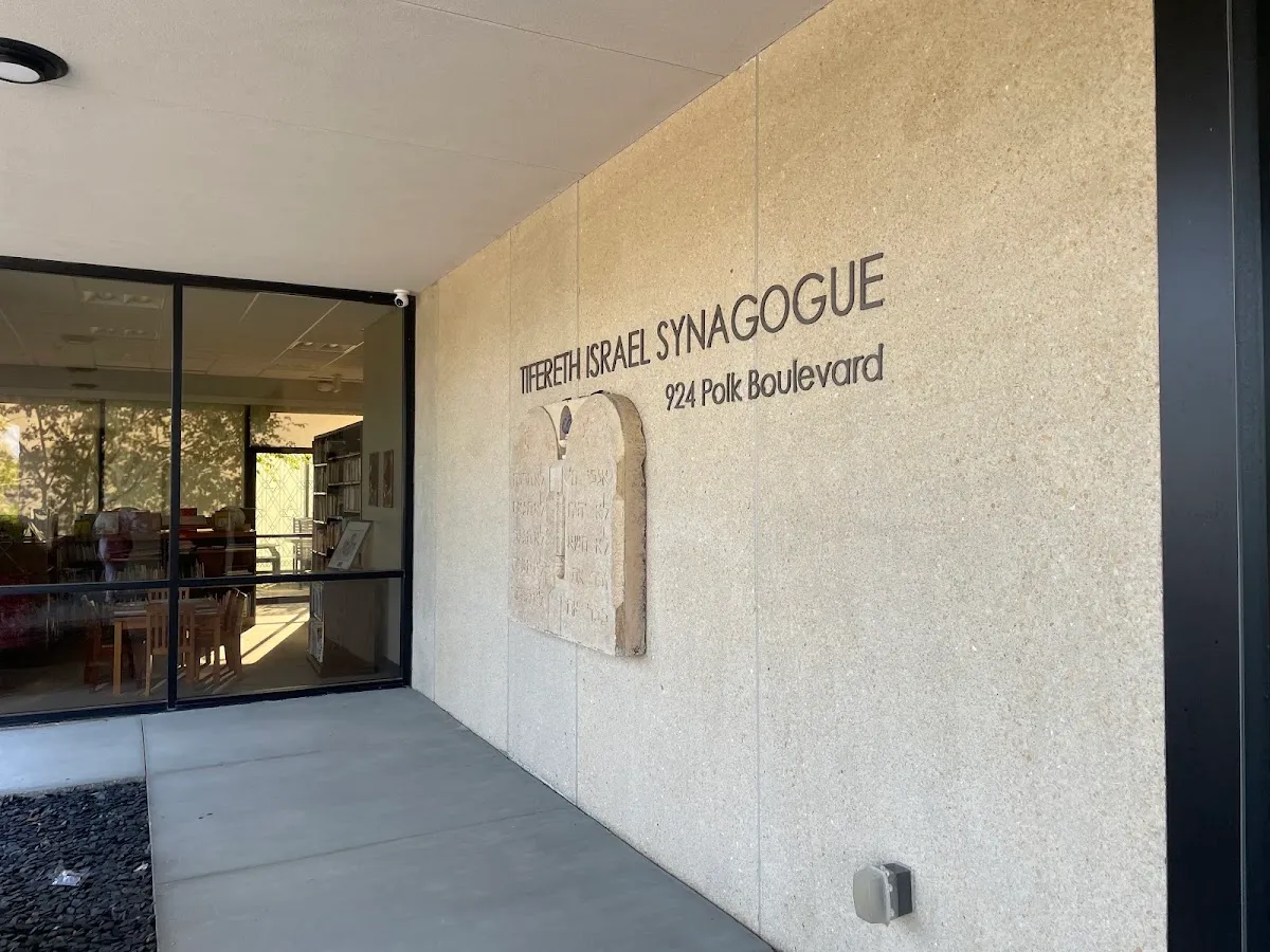 Tifereth Israel Synagogue — foto 8