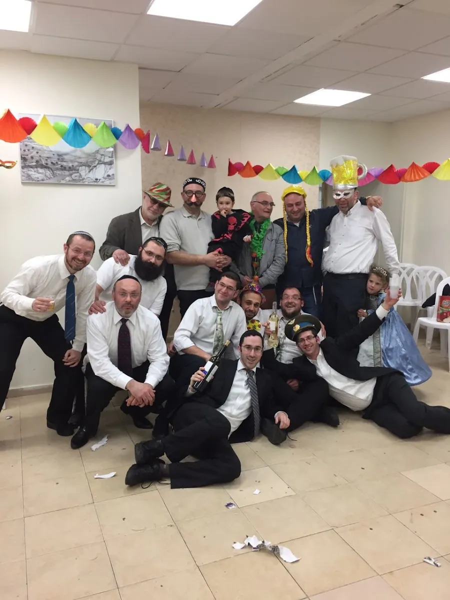 Toldot Yitzchak Synagogue — foto 10