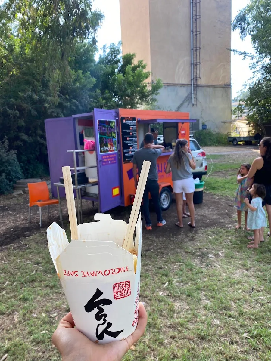 Tom Yam Food Truck — foto 3
