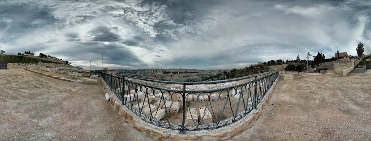 Tomb of the Nadvorna Rebbe — foto 2