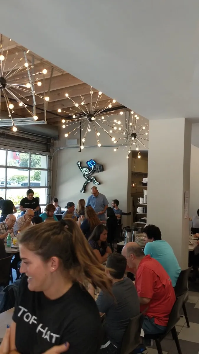 Top Hat Deli — foto 6