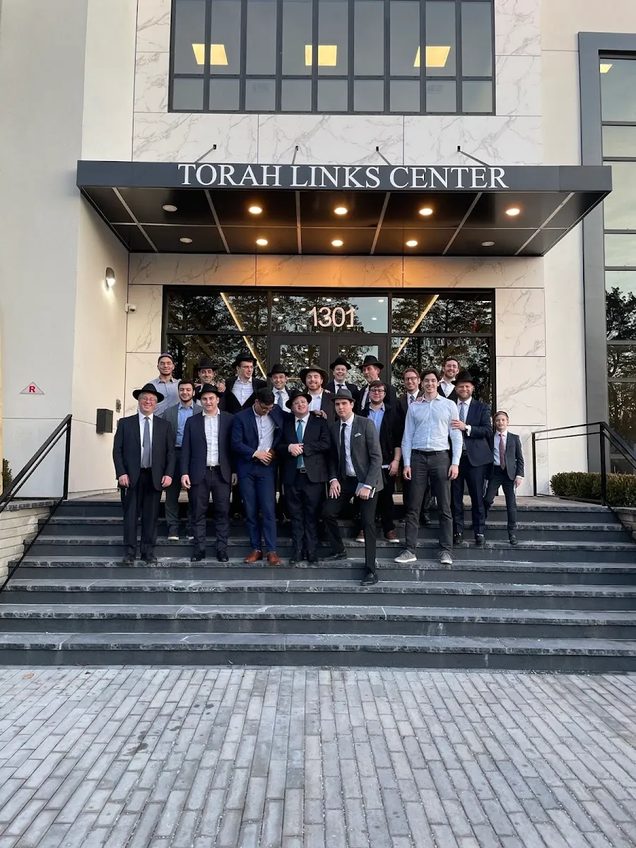 Torah Links — foto 2