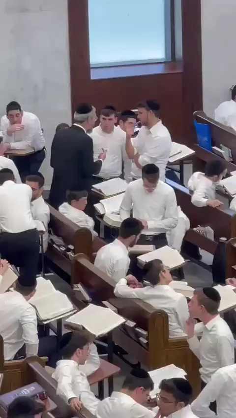 Torat Ze'ev Yeshiva (Soloveitchik) — foto 2