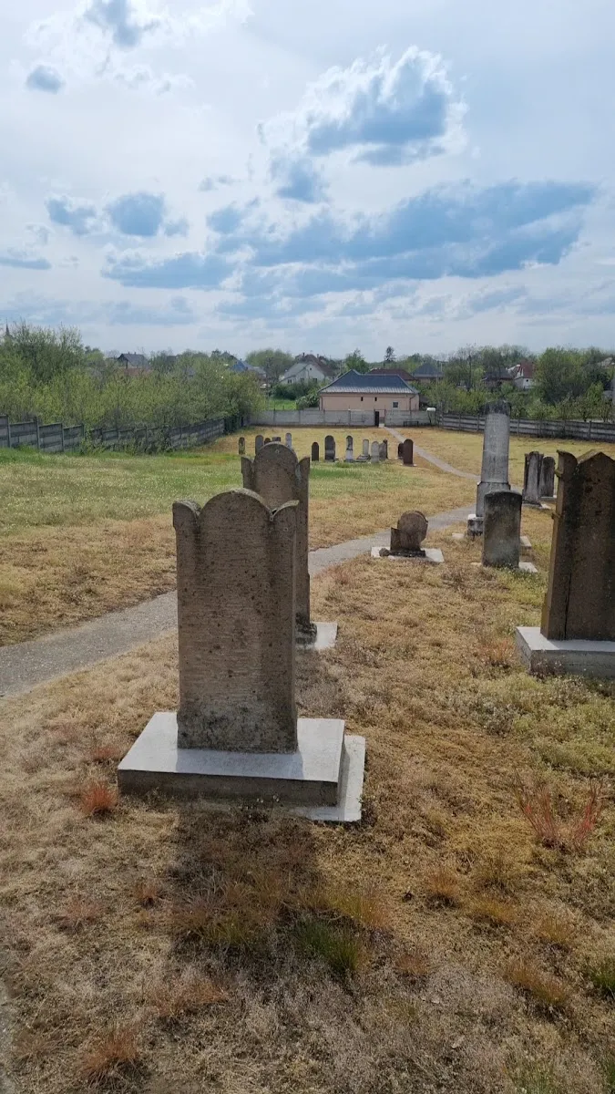 Tosh Cemetery de Nyírtass — photo 7