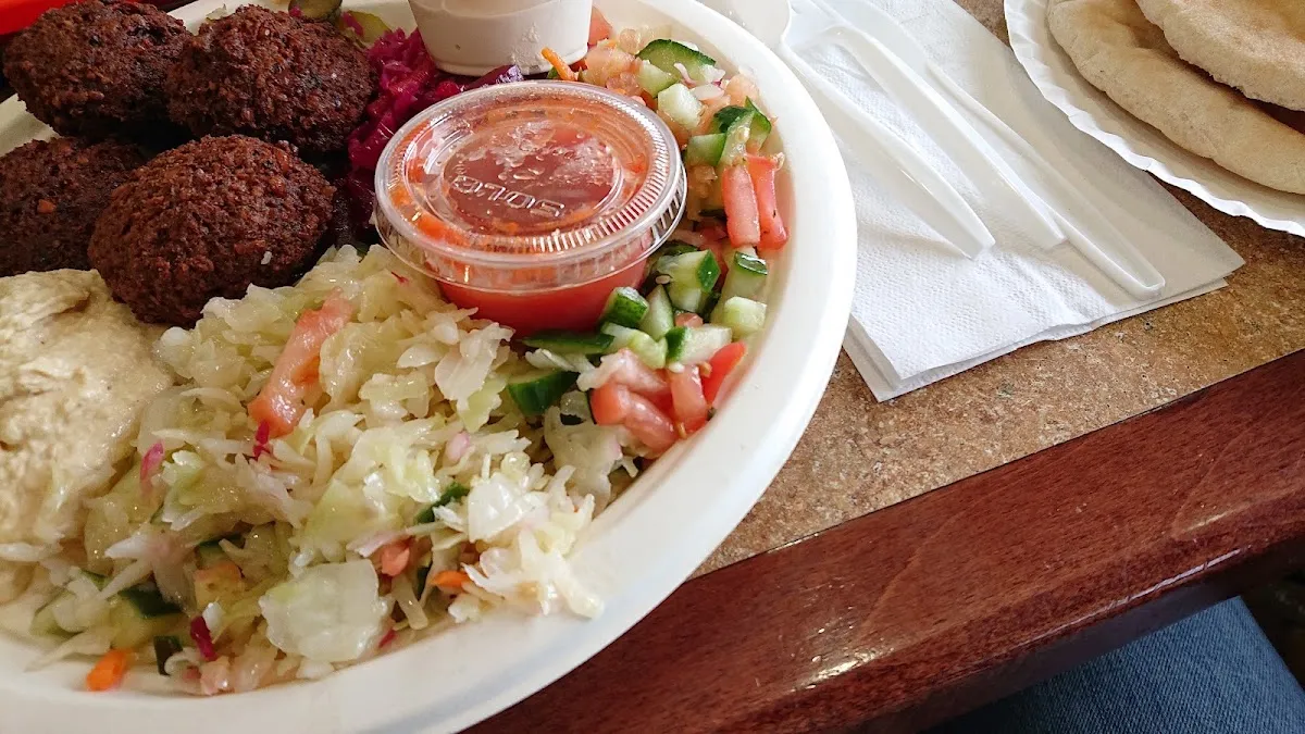 Tov-Li Pizza & Falafel (Bathurst Norte) — foto 4
