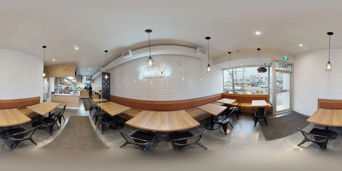 Tov-Li Pizza & Falafel (Bathurst Sur) — foto 8