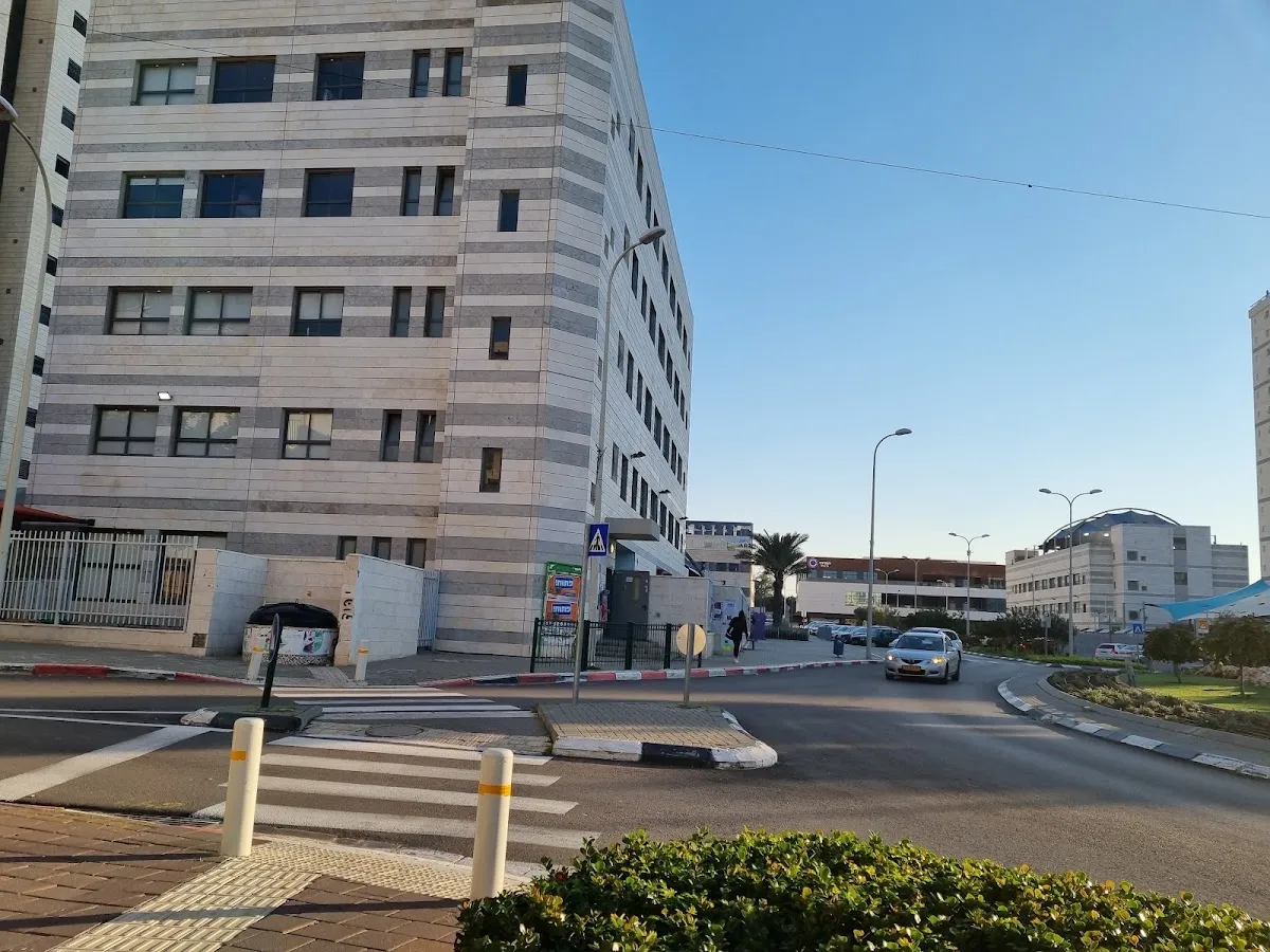 Tze'irei Hadar Ganim Synagogue