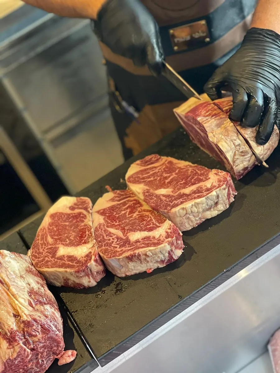 Tzemach Katzavim Boutique Butchery — foto 2