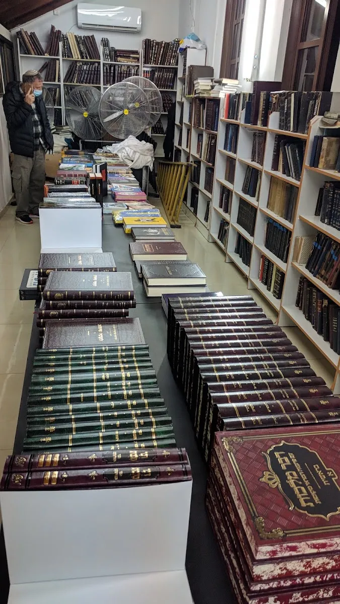 Tzemach Tzedek Synagogue — foto 5