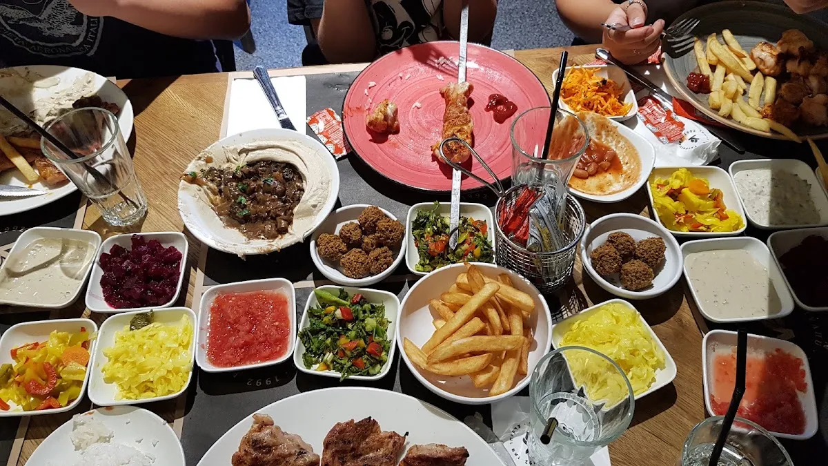 Tzidkiyahu — foto 8