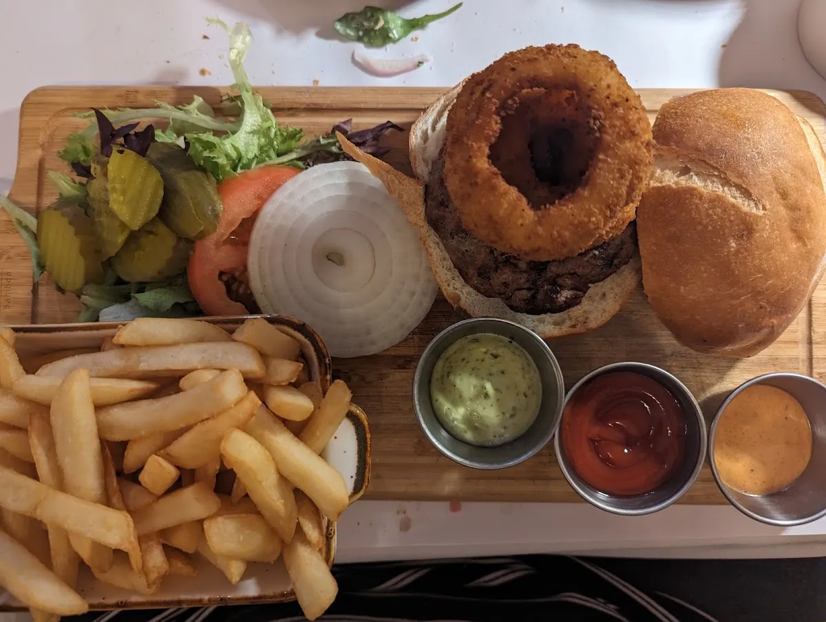 Union Bistro Steakhouse and Sushi — photo 6