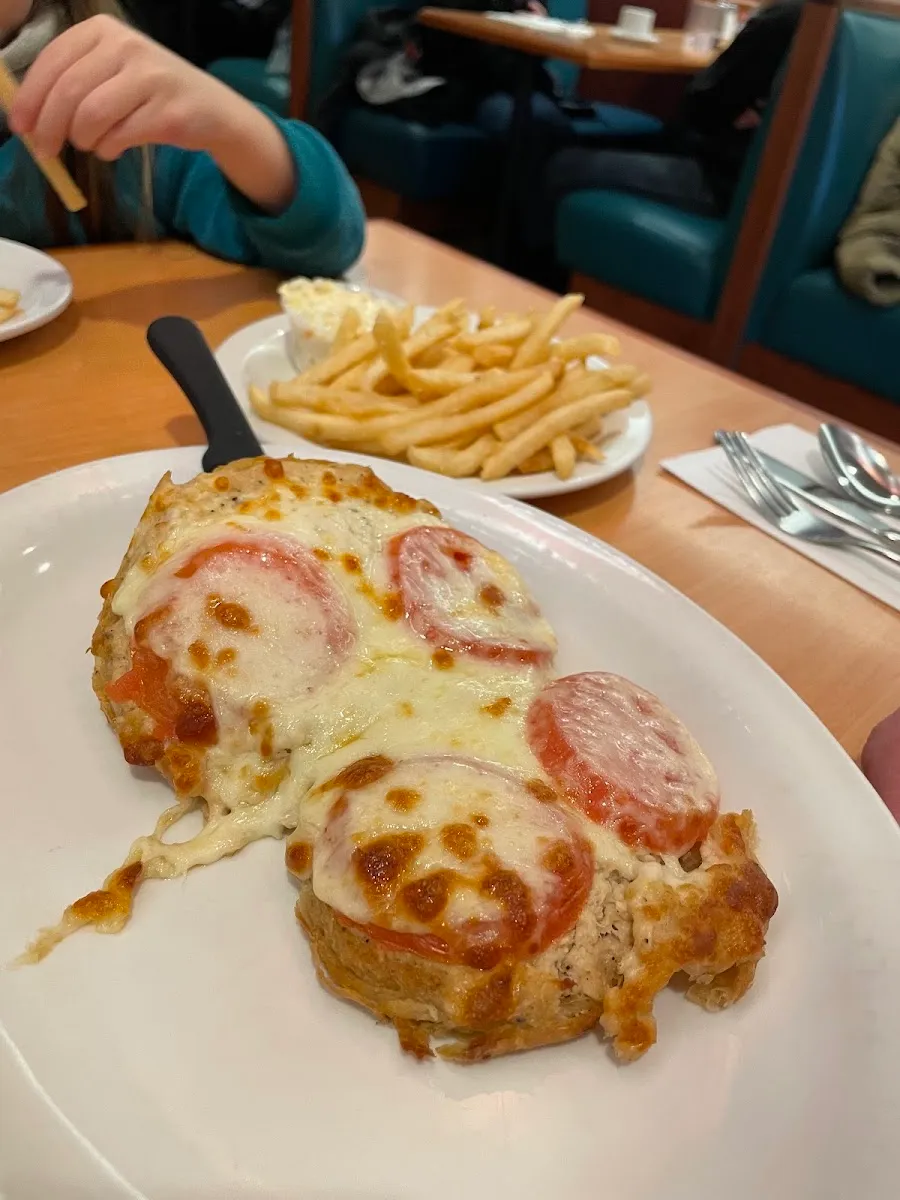 United Bakers Dairy Restaurant — foto 3