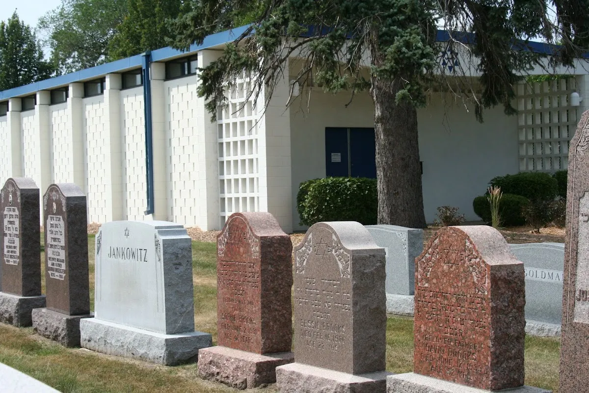 United Hebrew Brotherhood Cemetery — foto 2