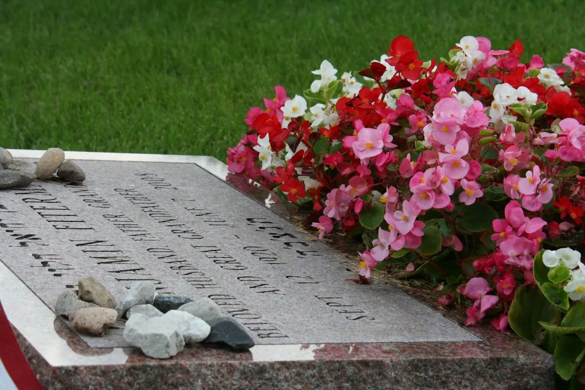 United Hebrew Brotherhood Cemetery — foto 8