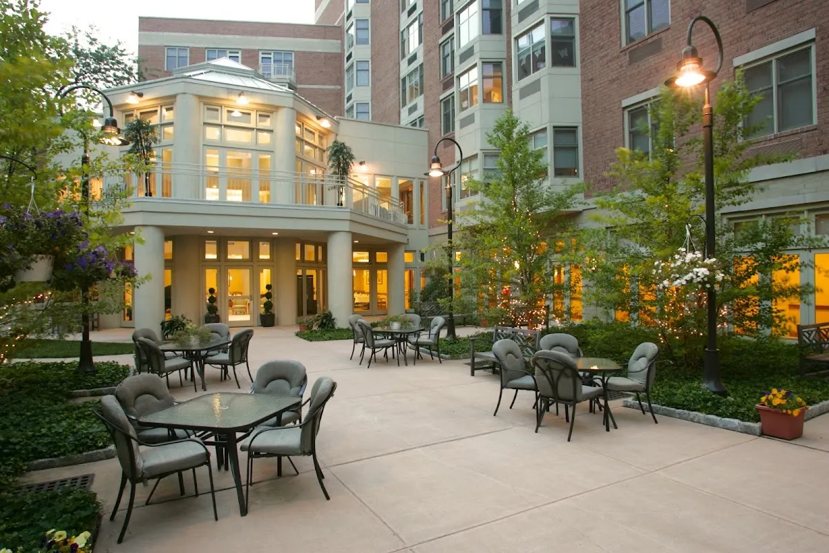 United Hebrew Senior Living: Short-Term Rehab & Nursing Home — photo 4