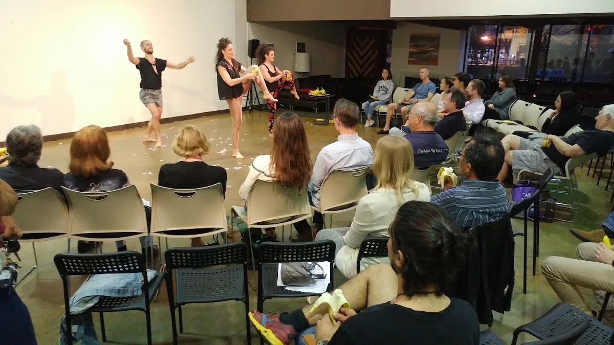 University of Southern California Hillel Foundation — photo 4
