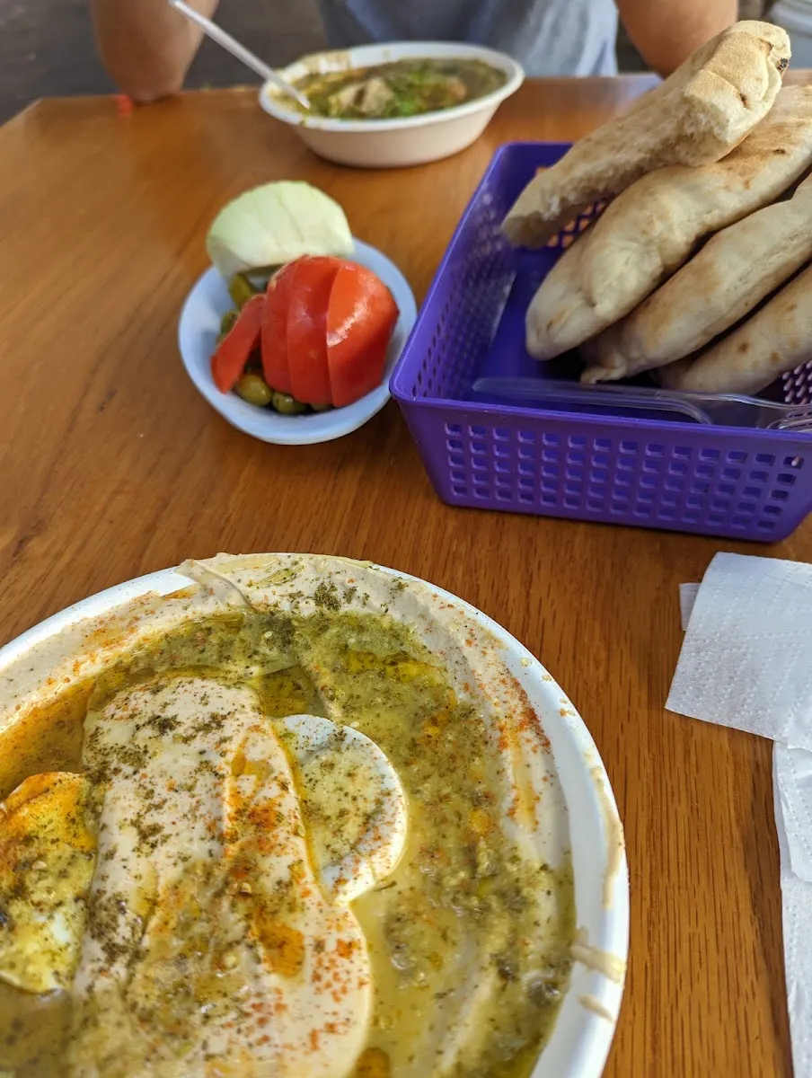 Uzi Chumus Ful (Shaar HaEmek, Netanya) — photo 4