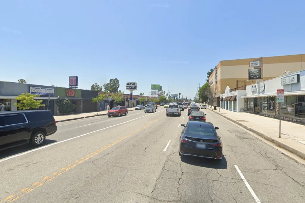 Valley Storefront Jewish Family — foto 3