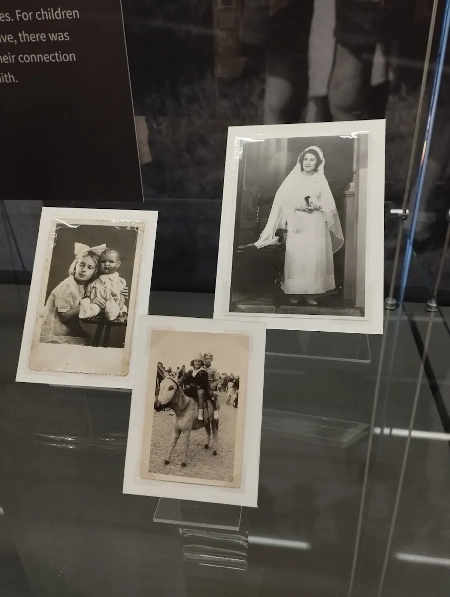 Vancouver Holocaust Education Centre — foto 6