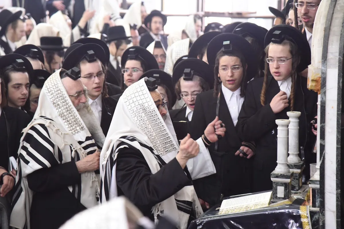 Vayoel Moshe Satmar Great Beit Midrash — foto 10