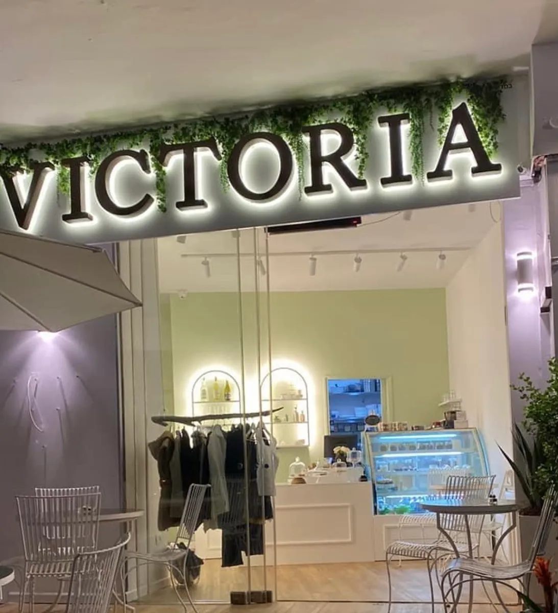 Victoria Cafe