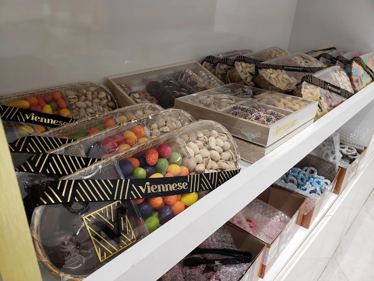 Viennese Classic Confections — foto 7