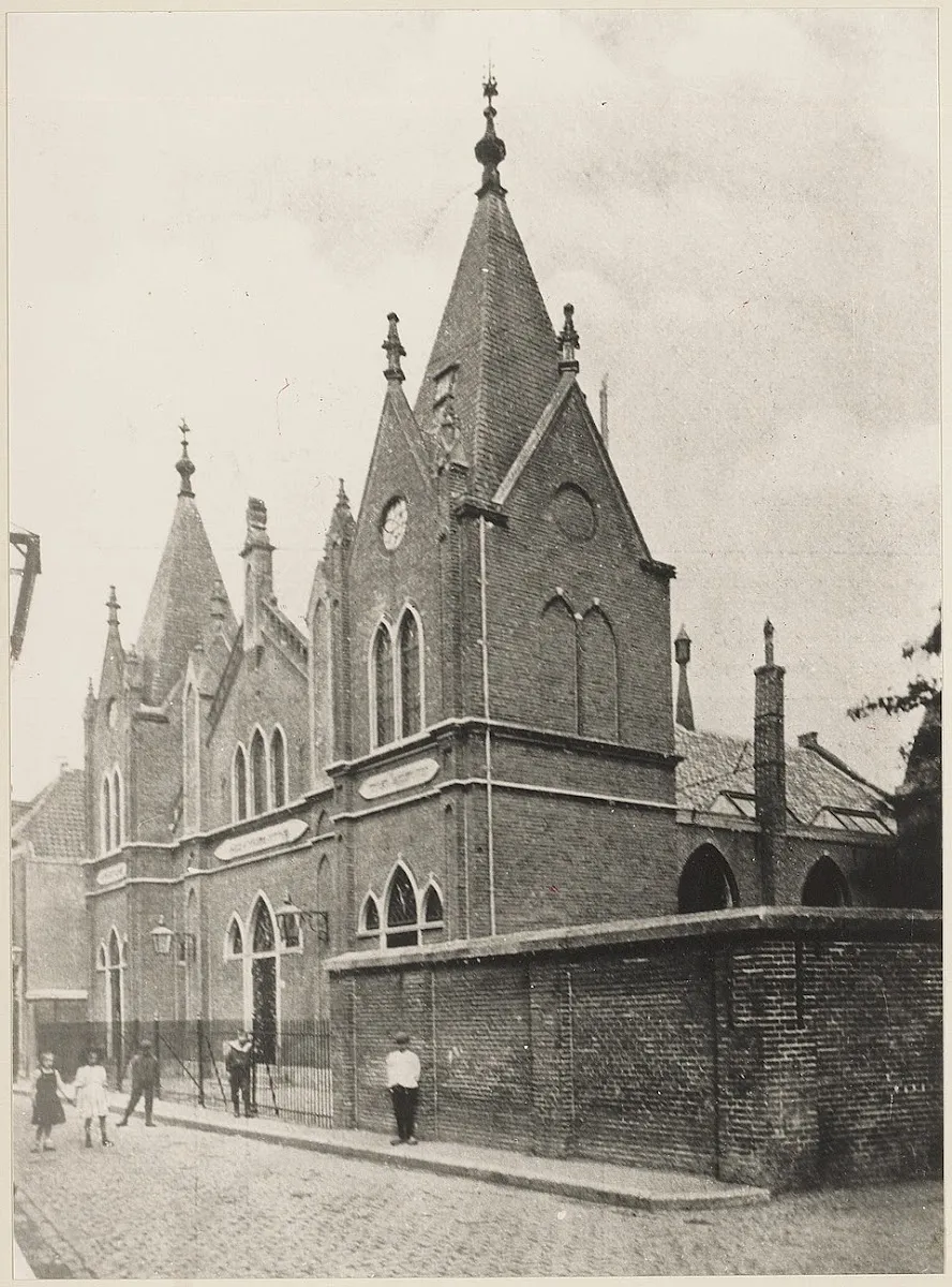 Voormalige synagoge — photo 3