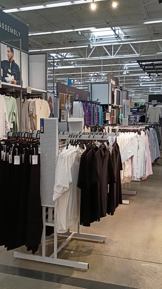 Walmart Supercenter (25th Street SE) — photo 2