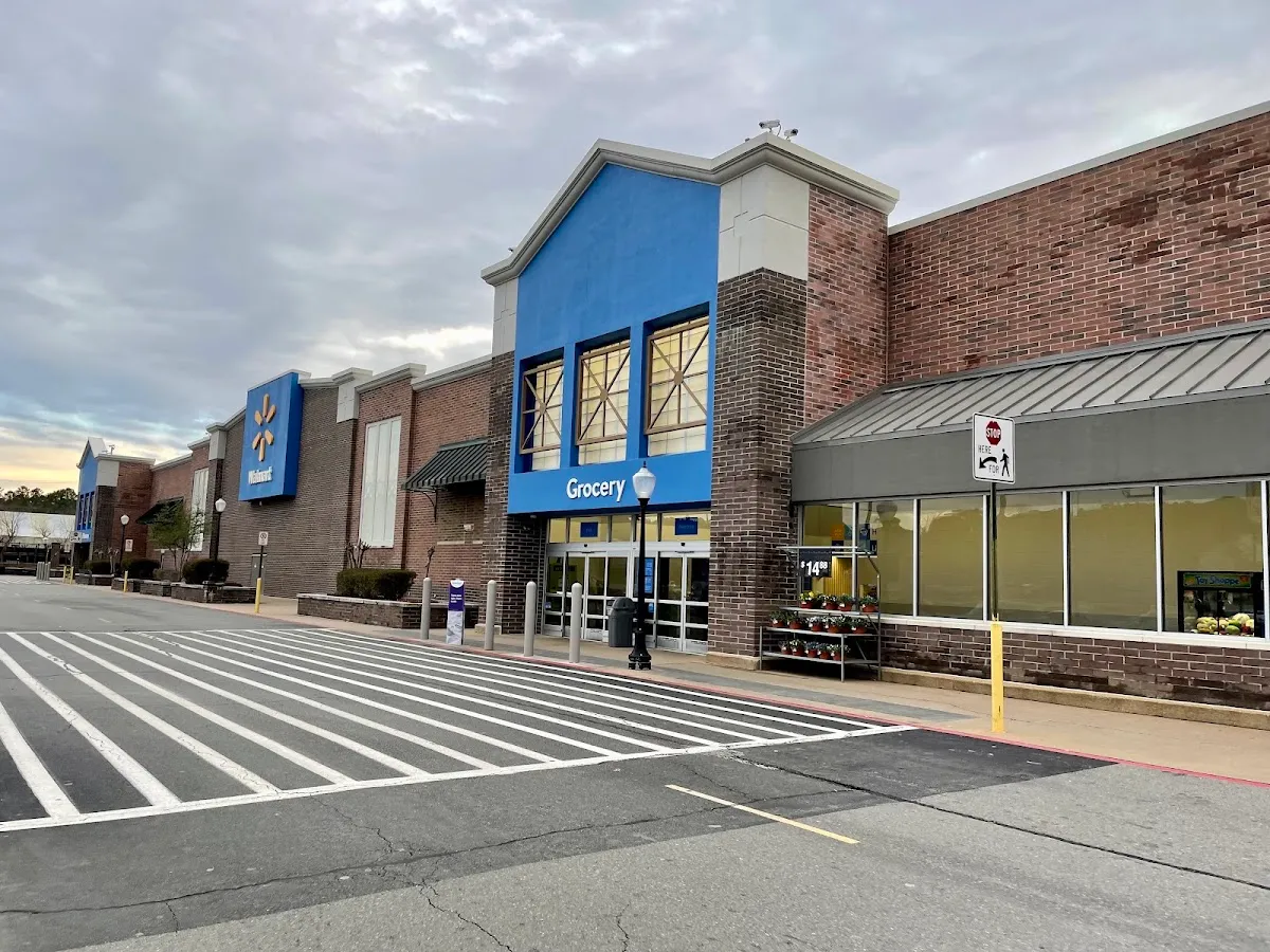 Walmart Supercenter (Cantrell Rd.) — foto 6