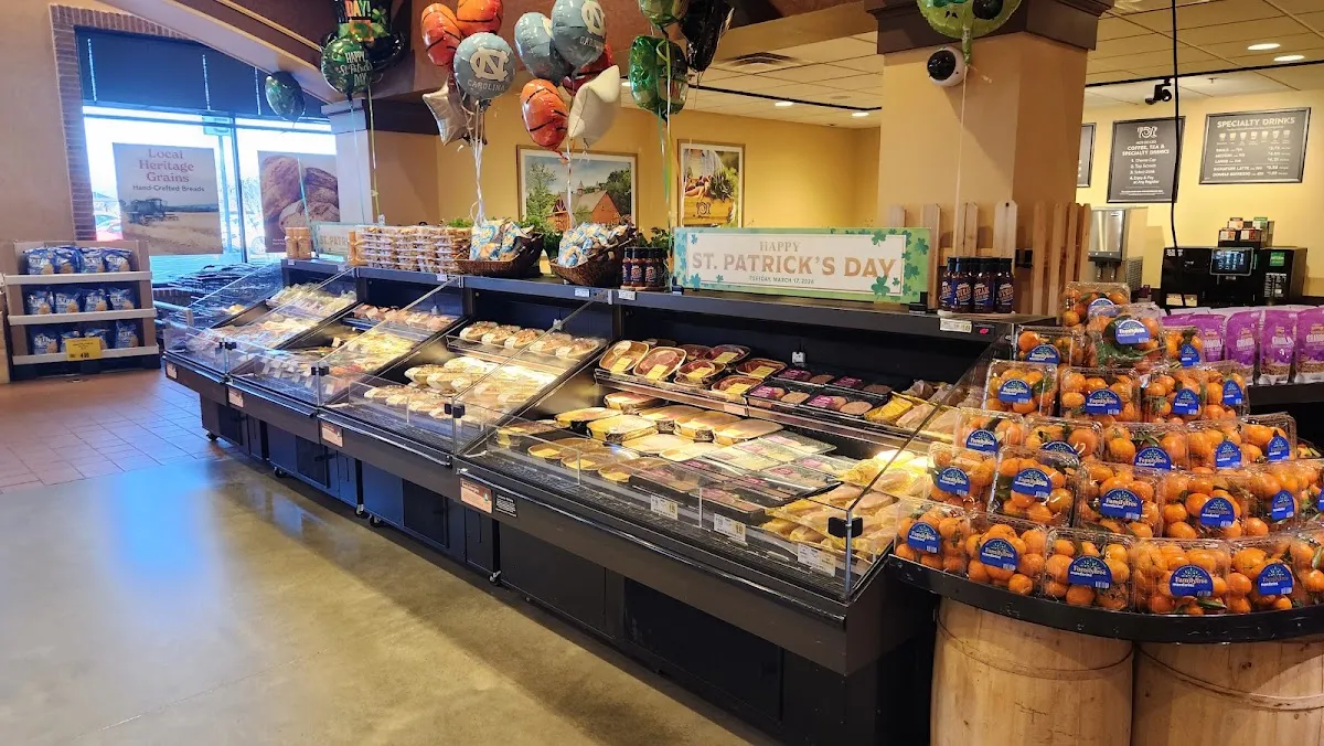 Wegmans (Chapel Hill) — foto 3