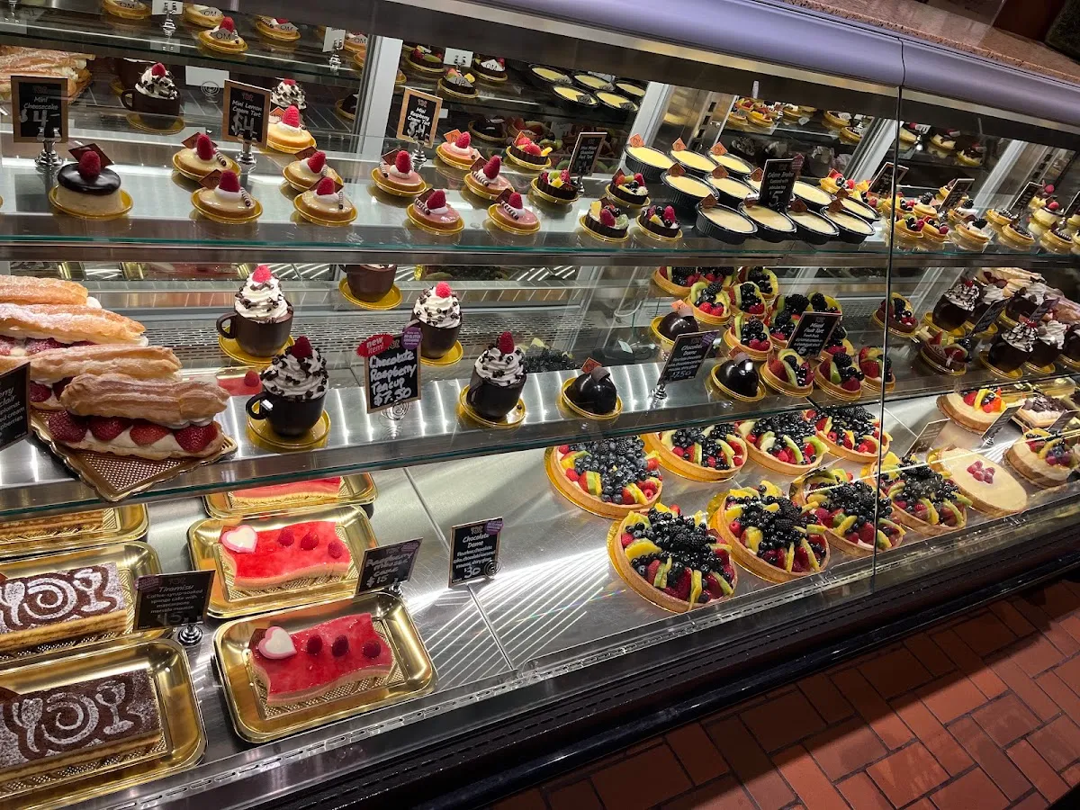 Wegmans (East Genesee St.) — photo 10
