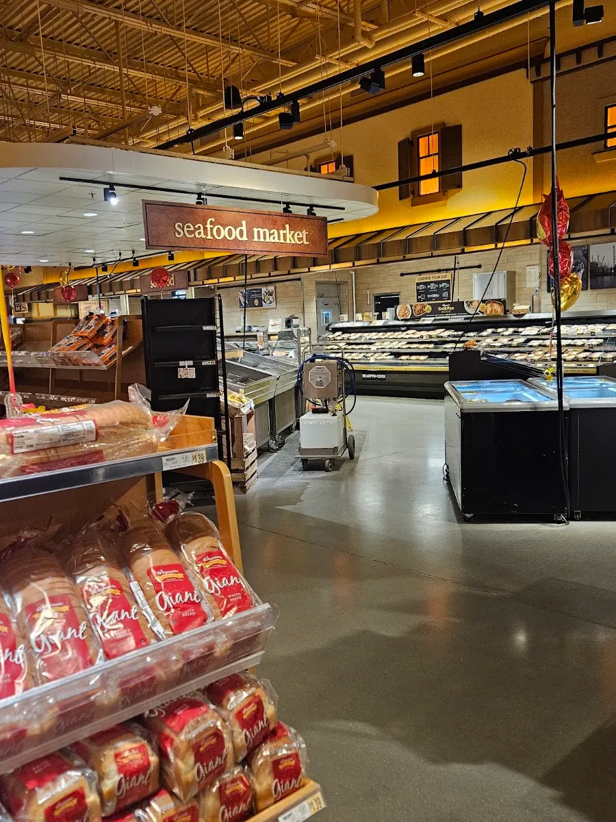 Wegmans (Lancaster) — photo 5