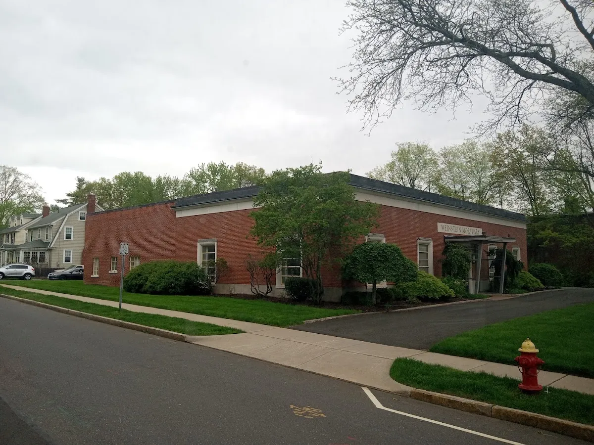 Weinstein Mortuary — foto 4