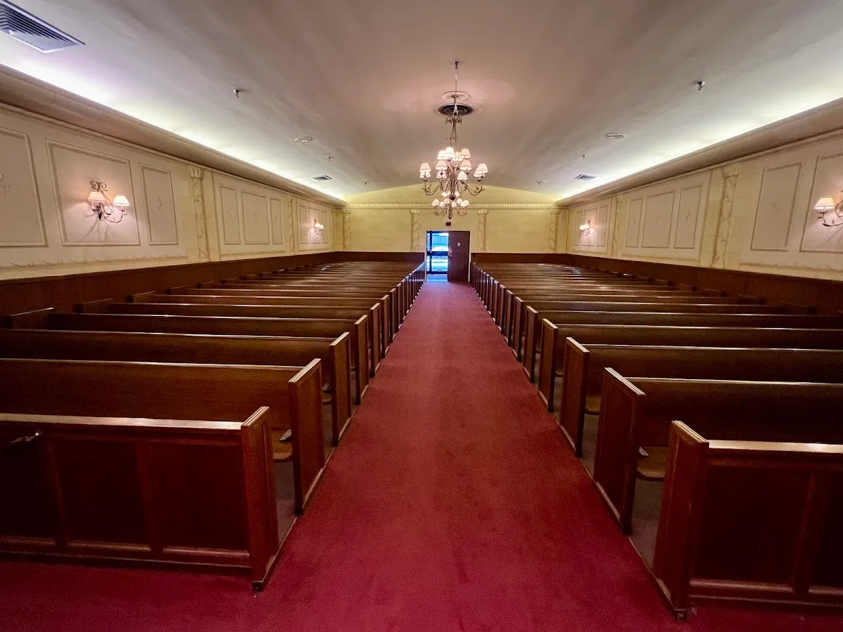 Weinstein Mortuary — foto 8