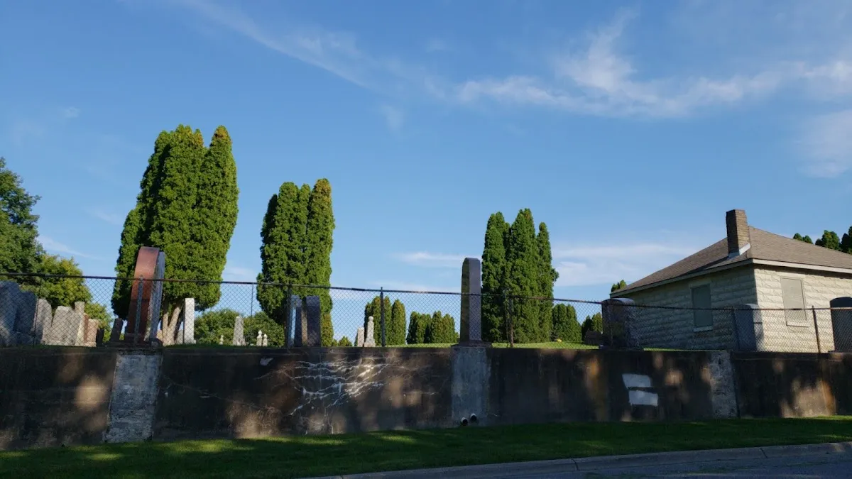 West Side Hebrew Cemetery — photo 3