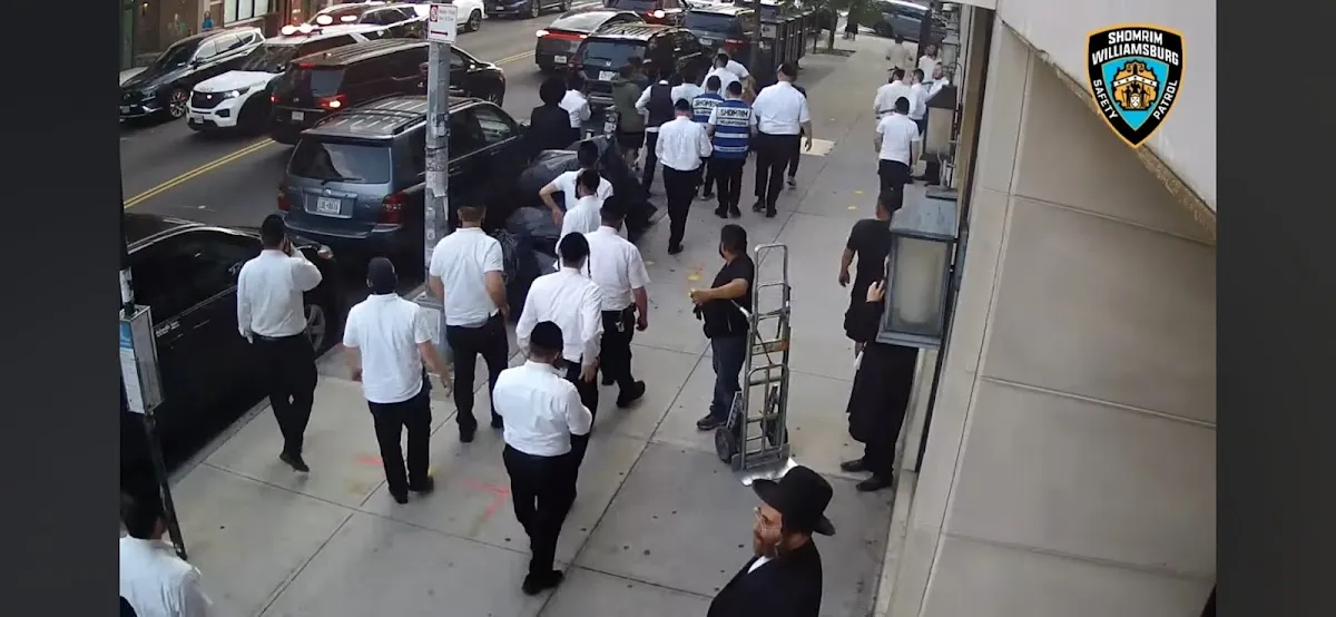 Williamsburg Shomrim — foto 2