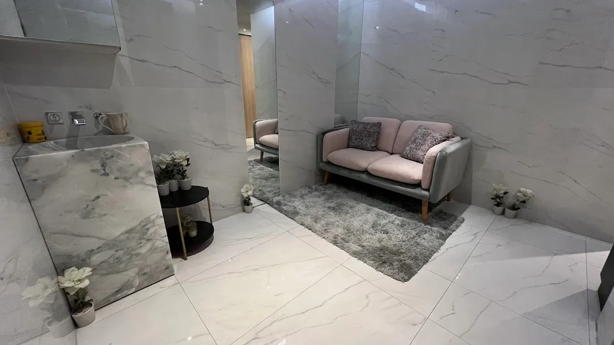 ( ) Women's Mikvah Phuket