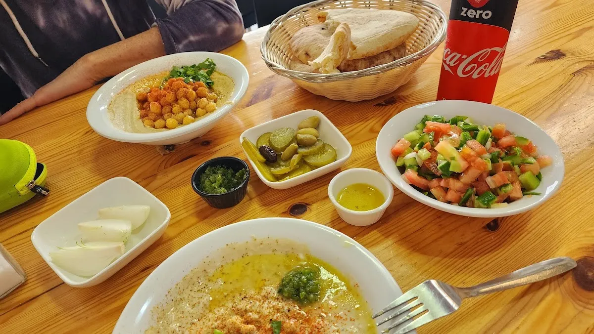 Yaakov Hummus — foto 7