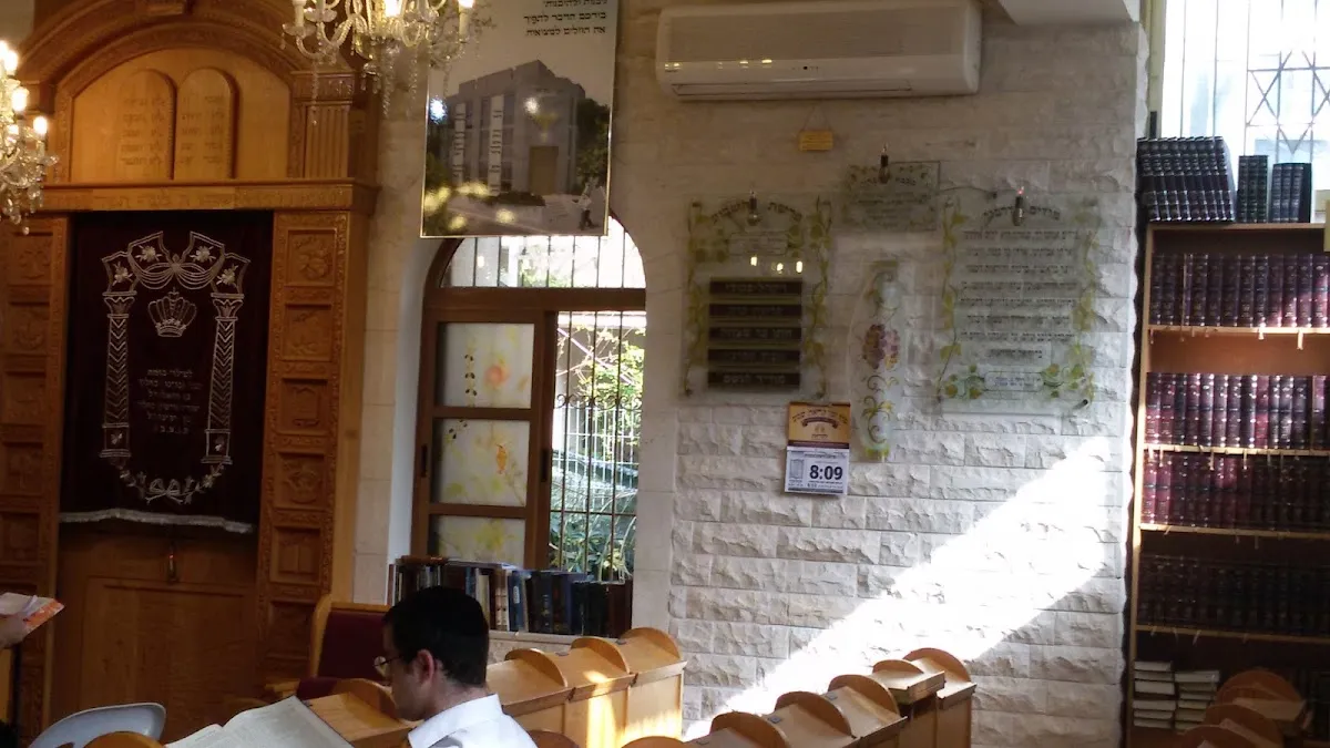 Yechezkel Synagogue — foto 9