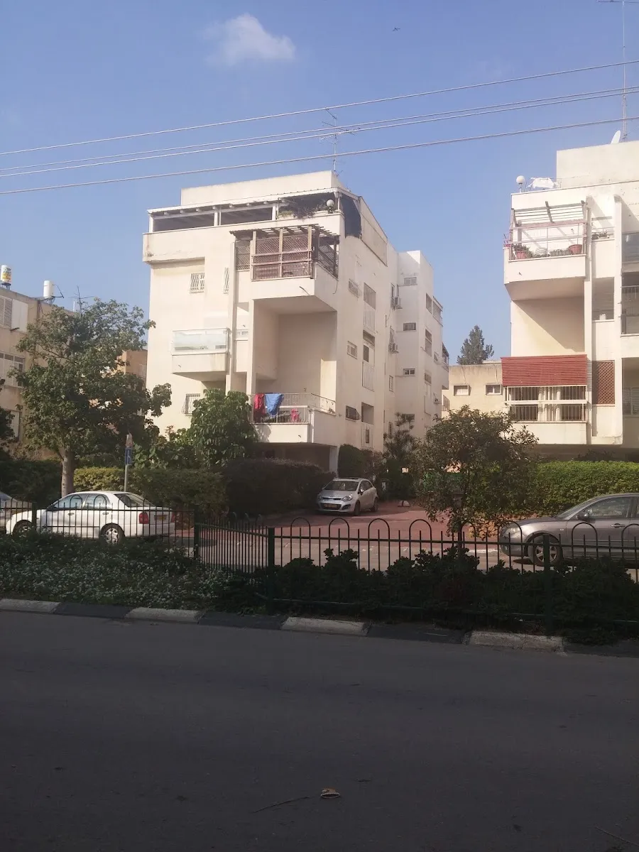 Yesh BaShchuna — photo 10