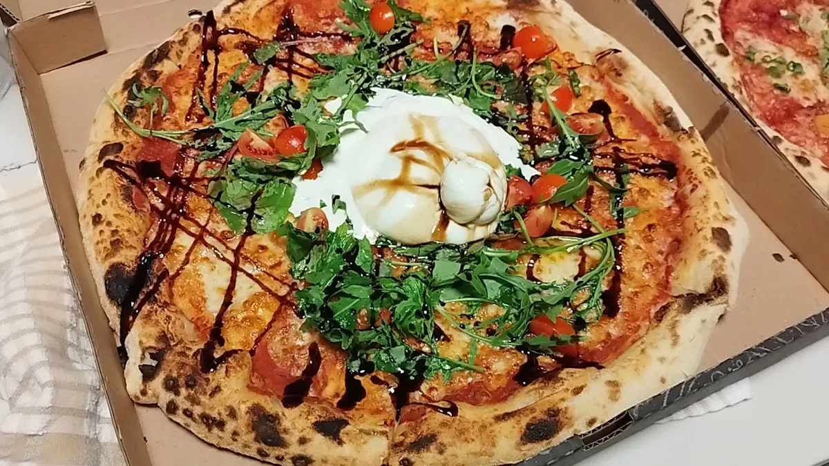 Yesh Po Pizza — foto 4