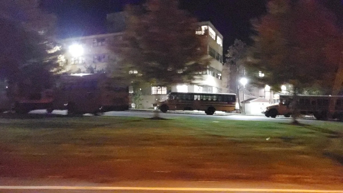 Yeshiva Avir Yakov Boys' School — foto 2
