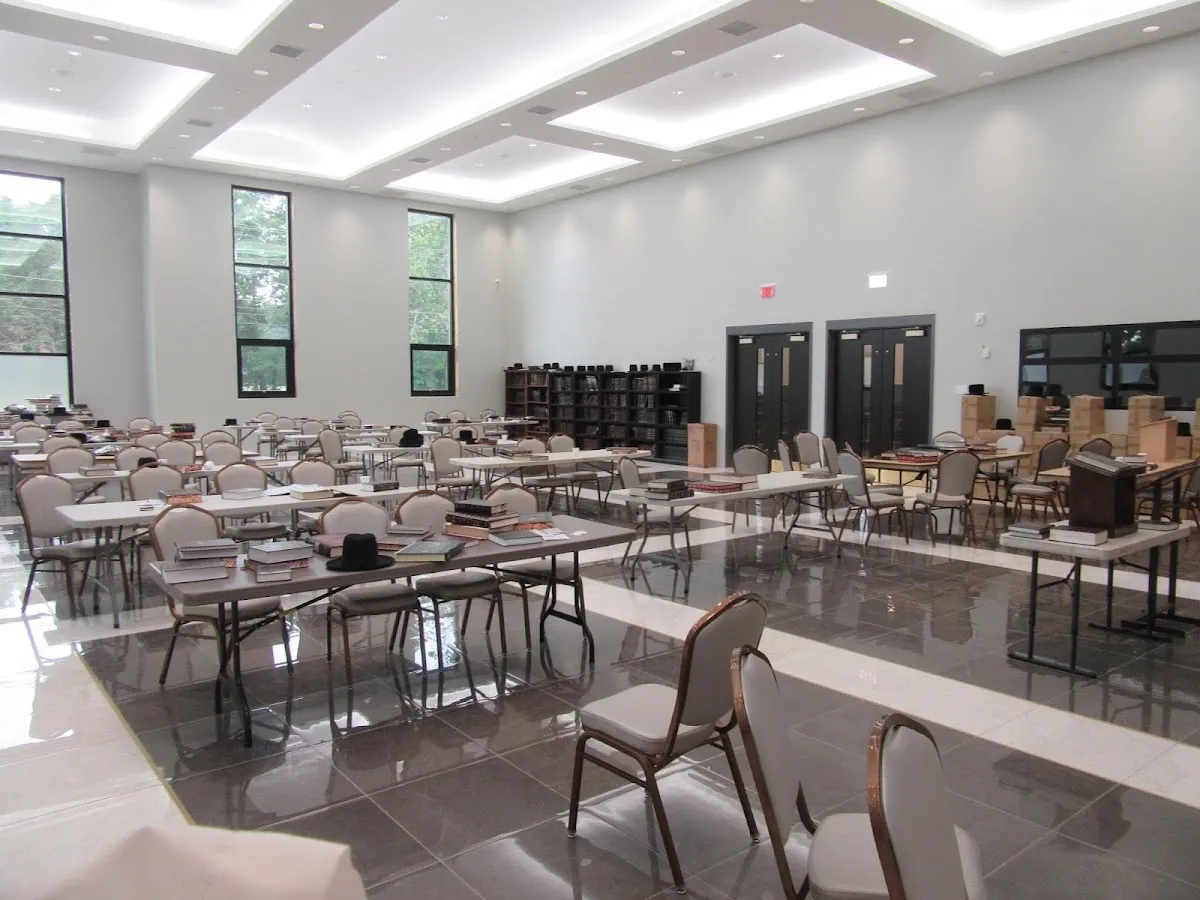 Yeshiva Gedolah Birchas Yaakov — foto 2