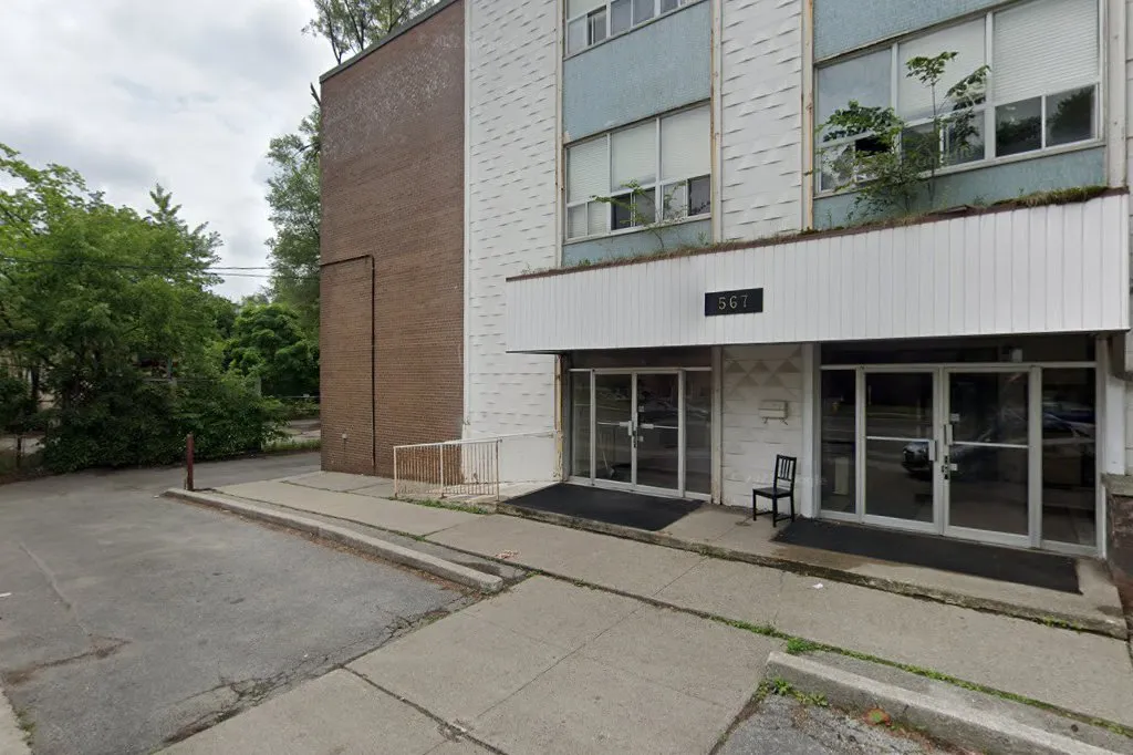 Yeshiva Gedolah of Toronto ("the Mesivta"), north building