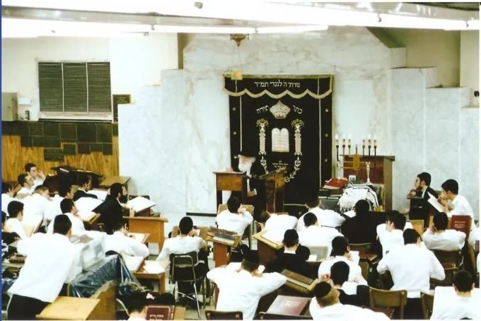 Yeshiva Mir de Brooklyn — foto 4
