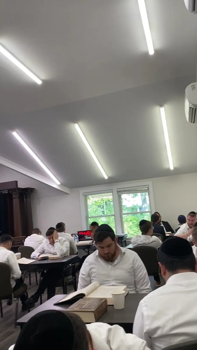 Yeshiva Nishmas Chaim — foto 5