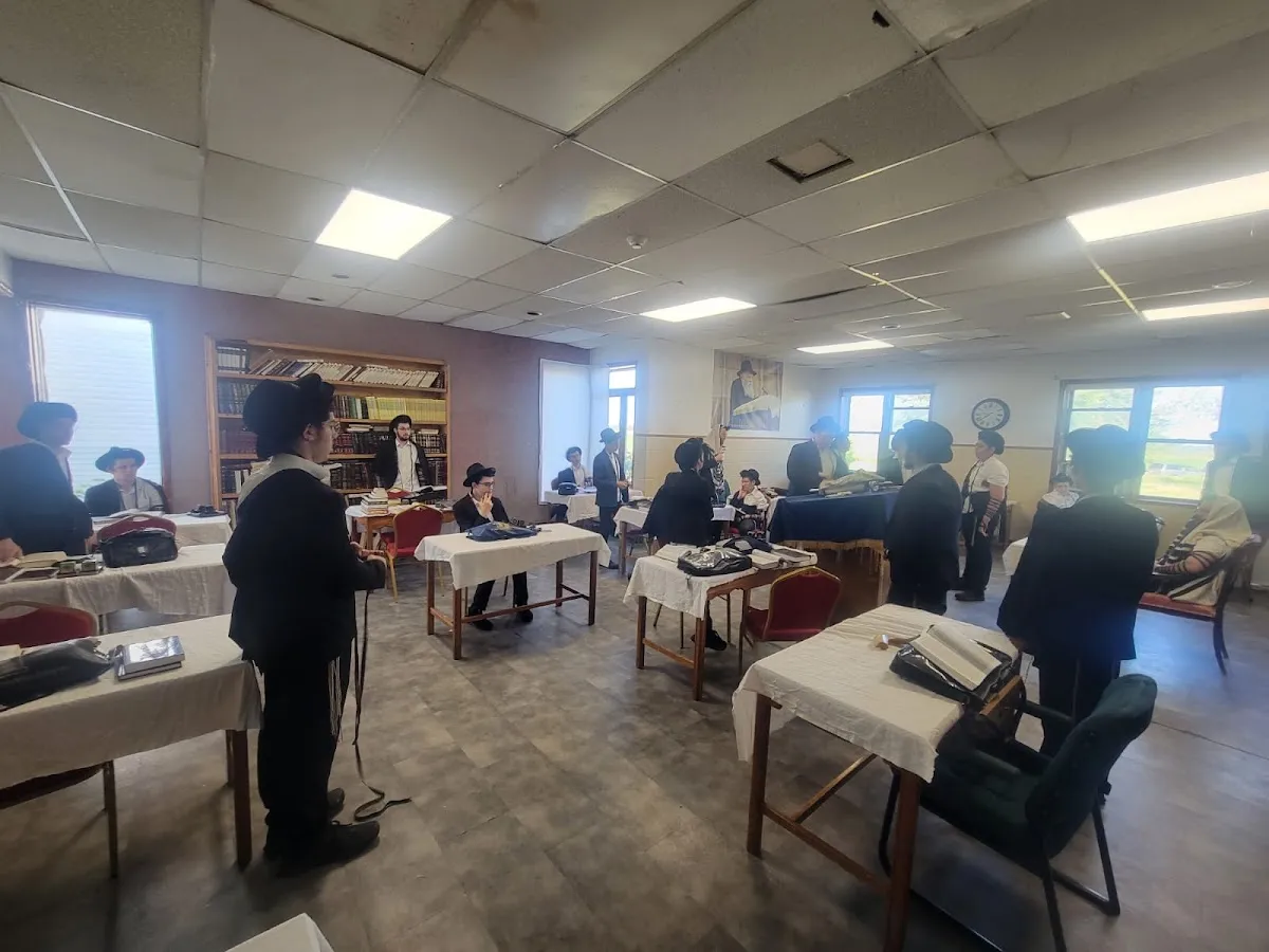 Yeshiva Tomchei Tmimim Or Menachem — foto 3
