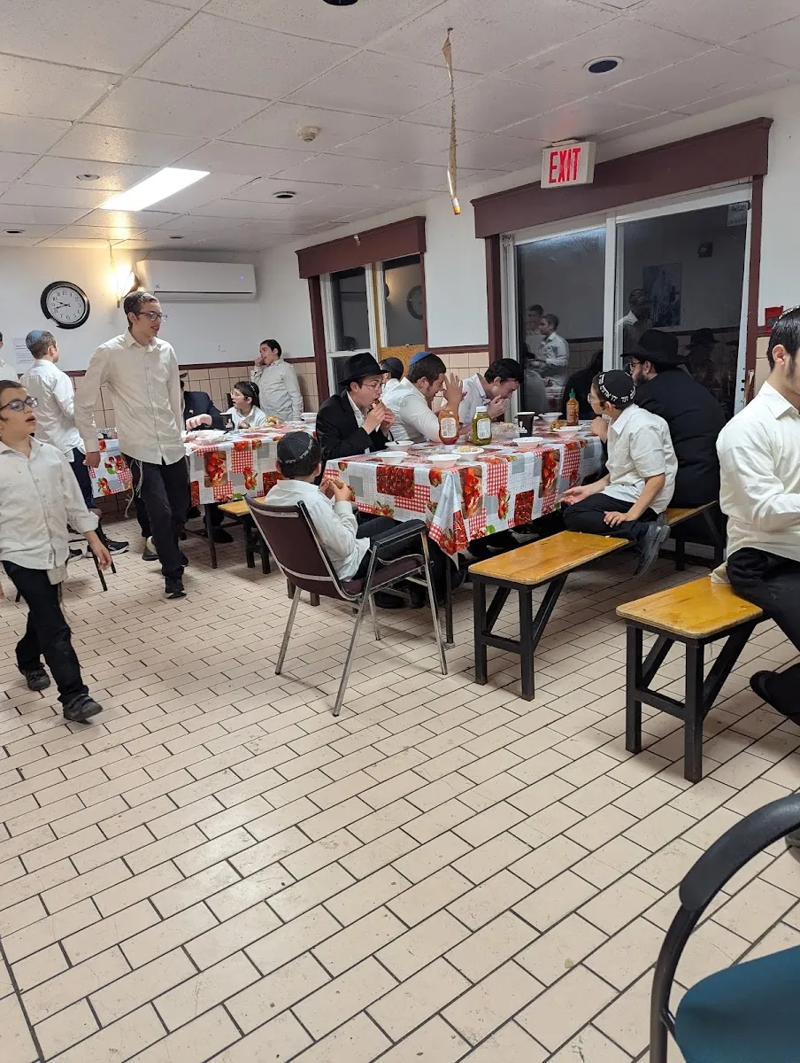 Yeshiva Tomchei Tmimim Or Menachem — foto 6
