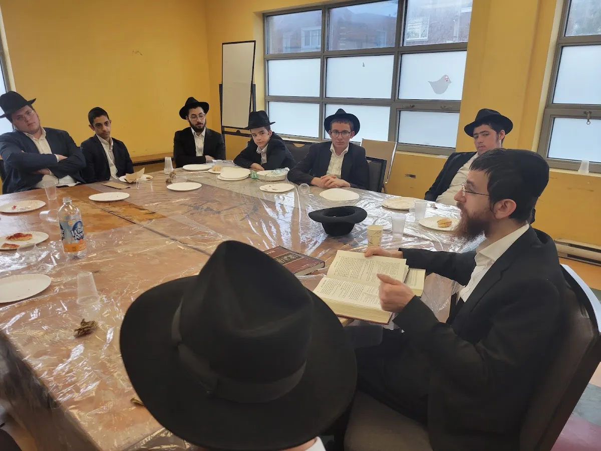 Yeshiva Tomchei Tmimim Or Menachem — foto 7